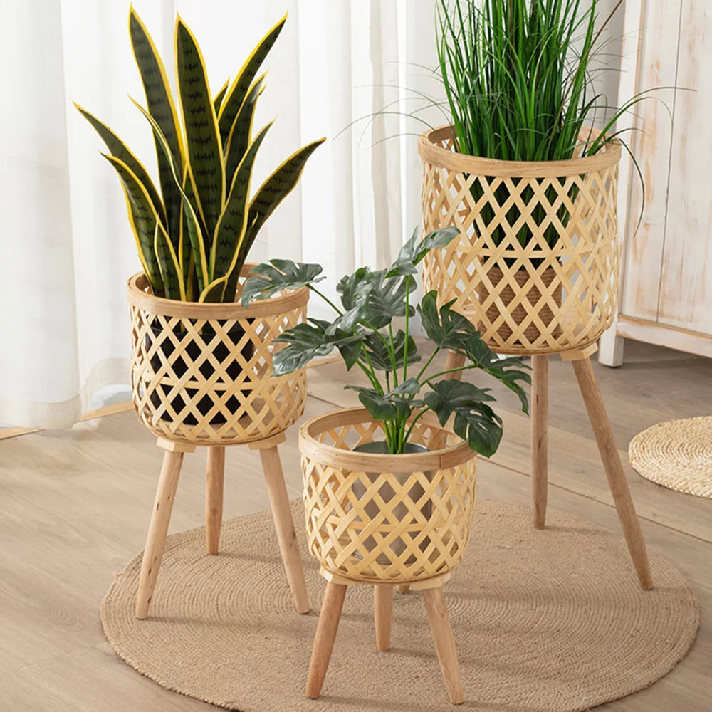 Maceta de bambú hecha a mano con soporte para flores